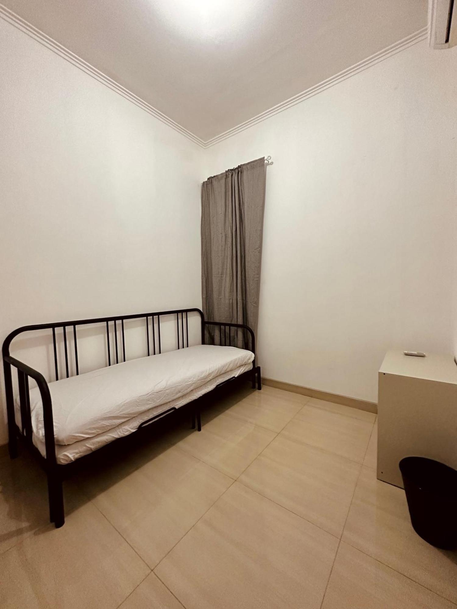 4-Bedroom Home In South Jakarta Nuansa Swadarma Residence By Le Ciel Hospitality Eksteriør billede